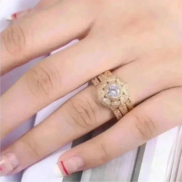 NEW 3PC Beautiful Exotic Bridal Ring Set - Picture 4 of 6